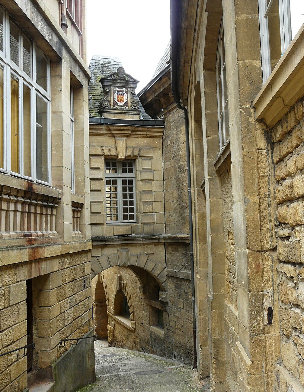 Rue pavée de la vieille ville de Sarlat